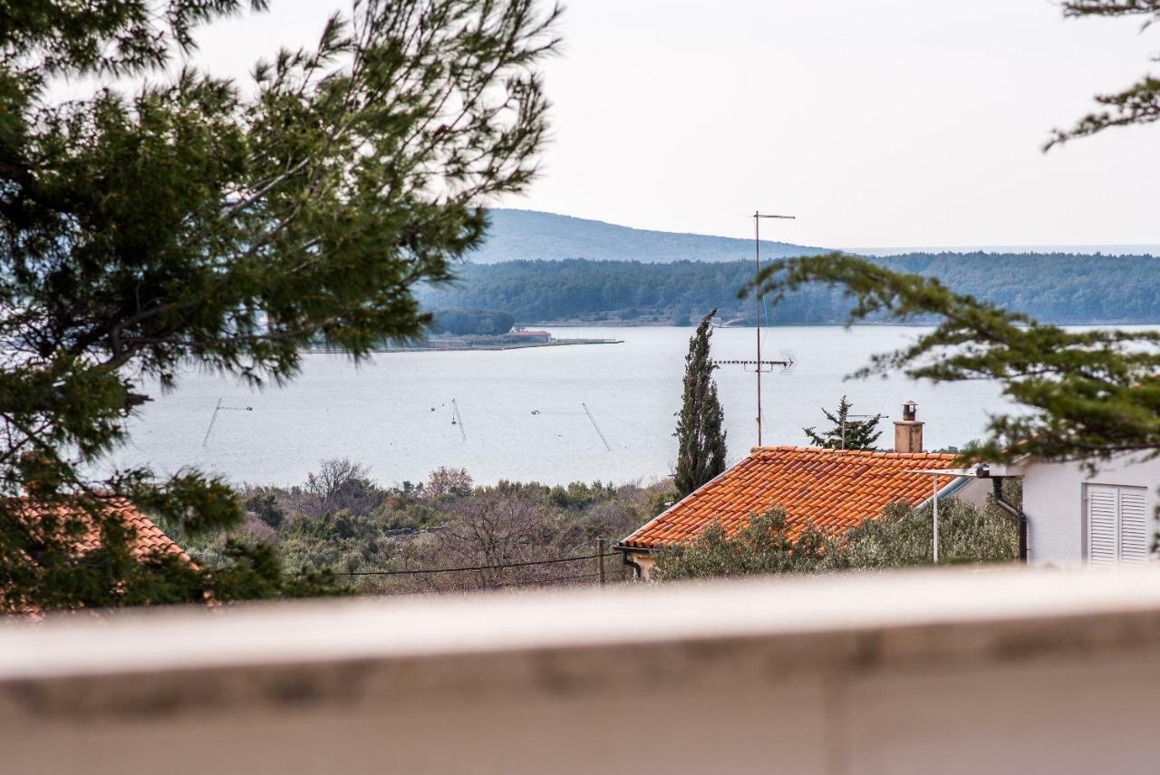Apartamento Ksenija Kornić Exterior foto